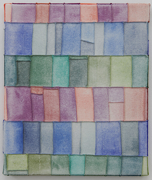 Sieben Stellen, 2022 – 48 x 41 cm; Kreidefarbe und Garn auf Loden; Foto: Annette Kradisch