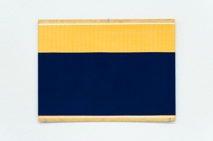 Susanne Roth, Horizont (H 3), 2020 &ndash; 15,5 x 20,5 cm; Collage, einseitig bedruckter Karton, Velourpapier; Foto: Rainer Kradisch