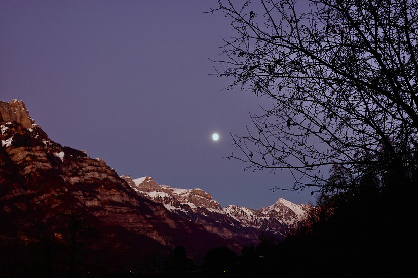 Nächtlicher Atelierblick (Foto: Studio Christian Faul, 2023)