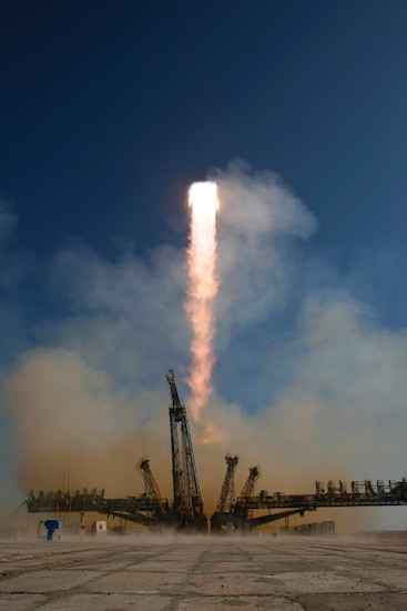 o. T. (Lift-off) aus einer Reihe von 86 Arbeiten, 2017 &ndash; Unikat; 28 x 22 cm; Archiv Pigmentdruck auf Photo Rag