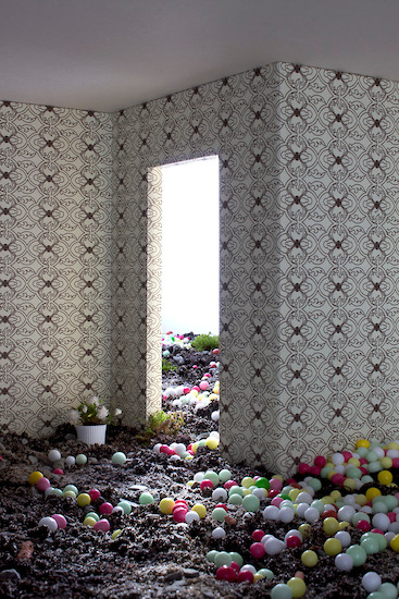 Malika  Eilers, o. T. (Durchblick), 2013 &ndash; ed. 4 + 1; 45,5 x 30,5 cm; Fotografie auf Aludibond