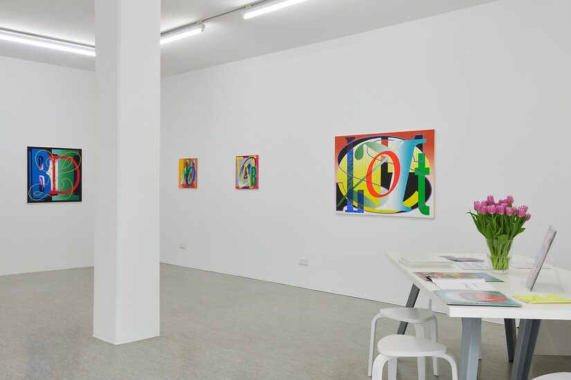 Ausstellungsansicht Ben Hübsch CRISIS WHAT CRISIS &ndash; Foto: Annette Kradisch