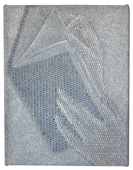 Jasmin Schmidt, Reader, 2025 &ndash; 31 x 24 cm, gezogenes Garn, Kreidefarbe auf Mischgewebe (Foto: Studio Jasmin Schmidt)