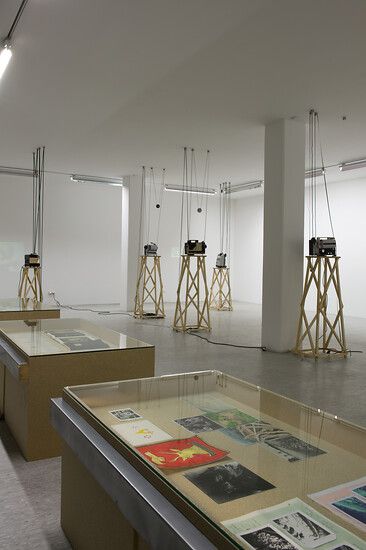 Ende Gelände - Teil 3 - Olaf Unverzart &ndash; Ausstellungsansicht (Foto: Annette Kradisch)
