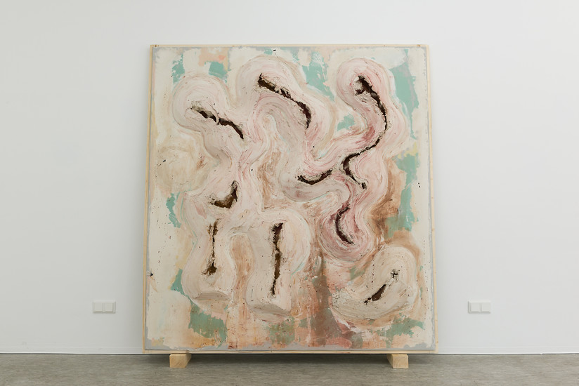 Ohne Titel, 2019 &ndash; 203 x 183 cm;
Putz, Pigment auf Gipskarton und Holz; Foto Annette Kradisch