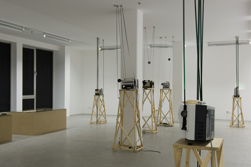 Ende Gelände - Teil 3 - Olaf Unverzart &ndash; Ausstellungsansicht (Foto: Annette Kradisch)