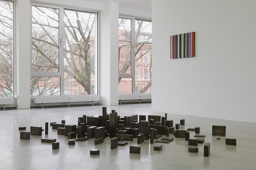 City, 2022 &ndash; Durchmesser ca. 3 Meter - variabel; Fundstücke, Stahl brüniert, geölt; Gesamtgewicht ca. 480 kg; Foto: Annette Kradisch