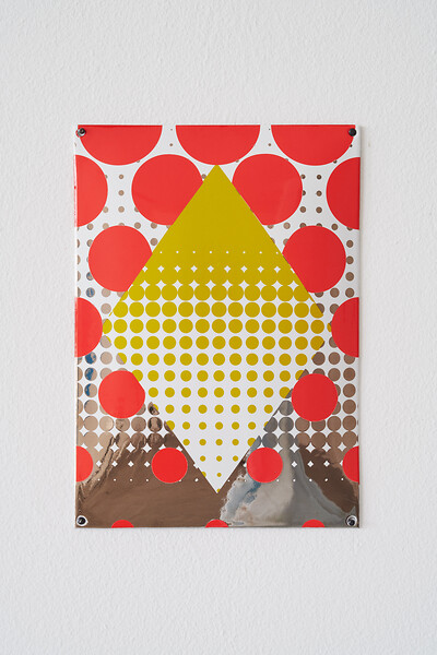 E 14 - (Ed. 15), 2025 &ndash; 24 x 17 cm; Emaille; Foto: Annette Kradisch